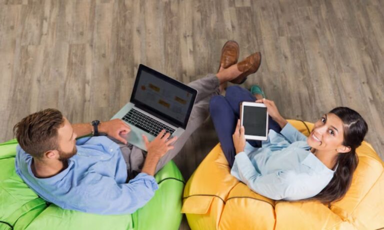 Gadgetfreeks.com homepage featuring trending tech and entertainment news